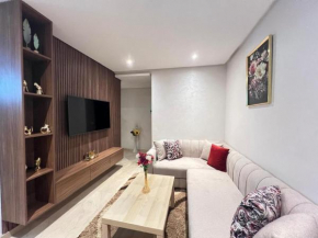 New! Modern Apt & 2 Bedrooms & 2 Pool & wifi